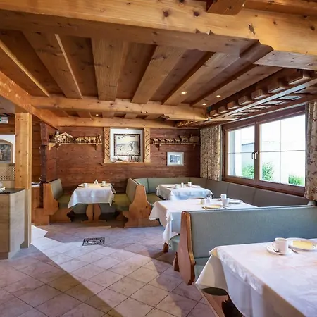 Szálloda Alpenrose Hotel-garni