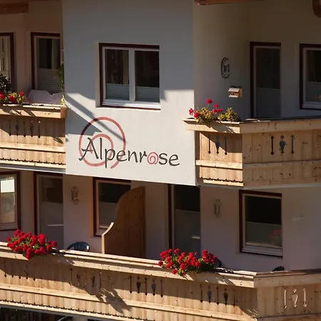 מלון Alpenrose Hotel-garni